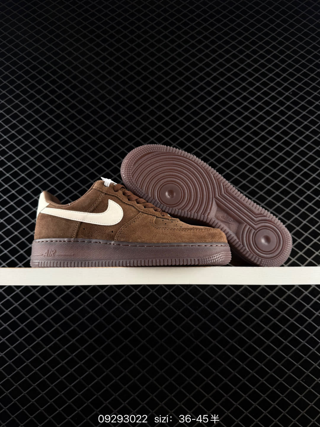 Nike Air Force 1-IQ0136